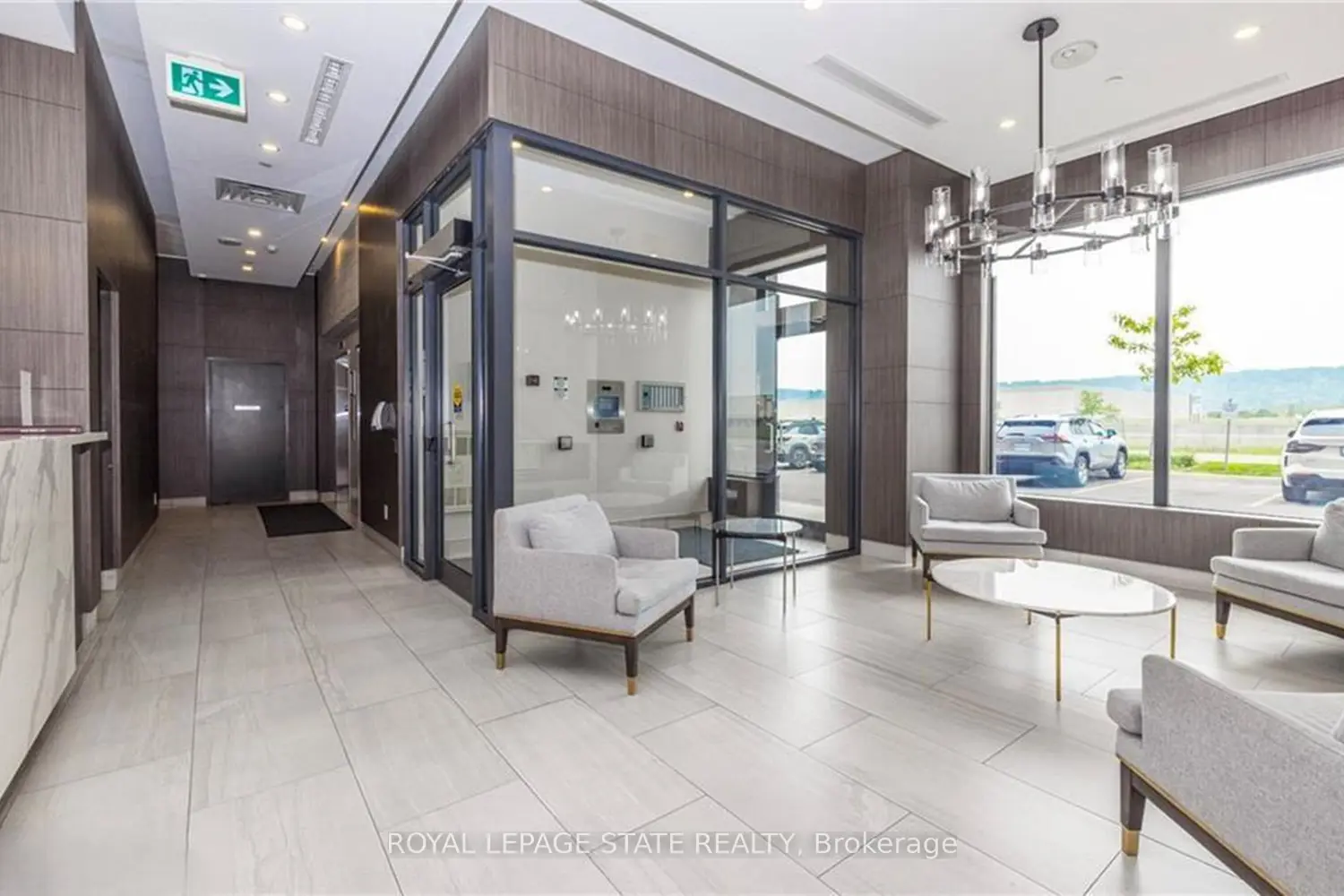 Additional image 2 of 550 North Service Road 905