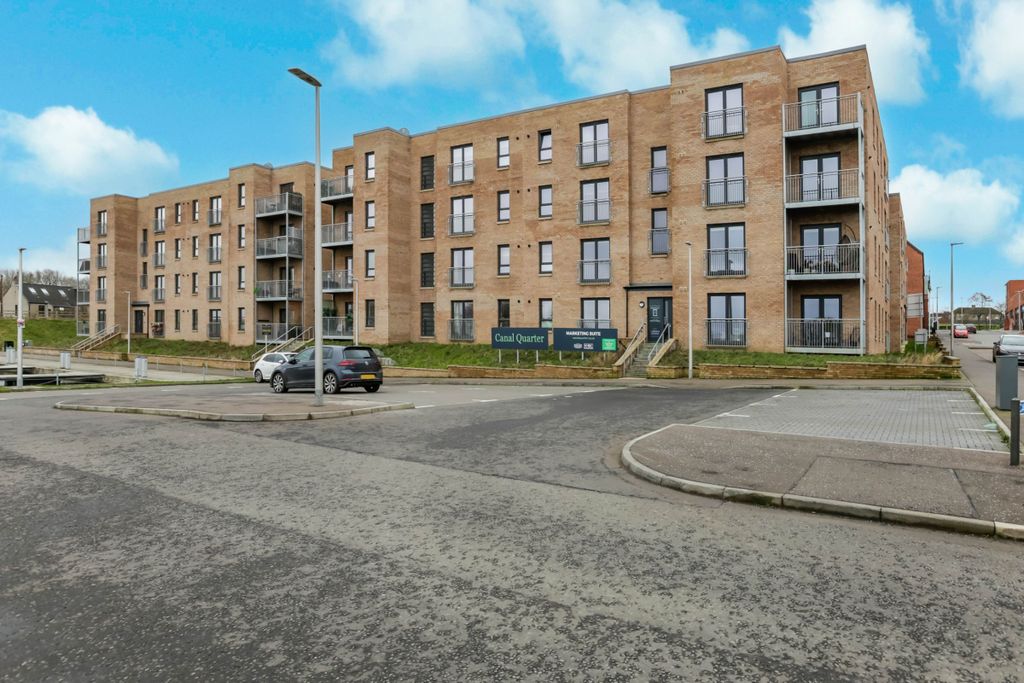 Additional image 18 of 3 bed flat for saleFlat 55 Canal Quarter, Winchburgh EH52