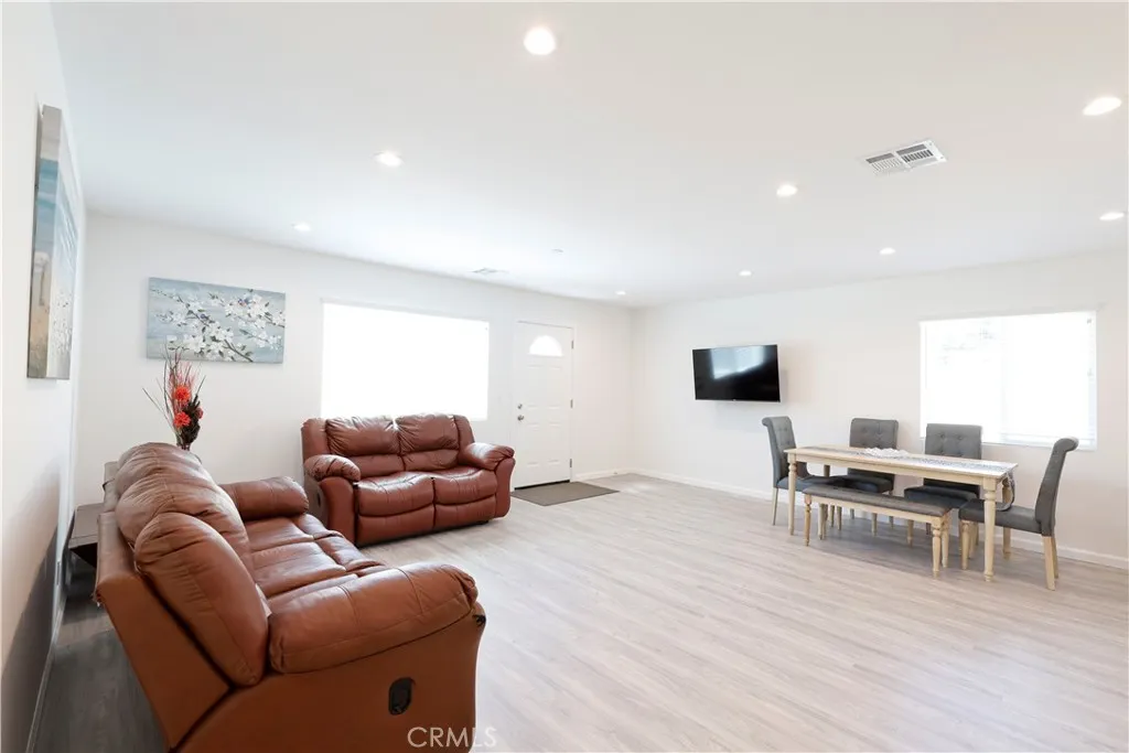 Additional image 32 of 18623 Bryant Street, Northridge, CA 91324