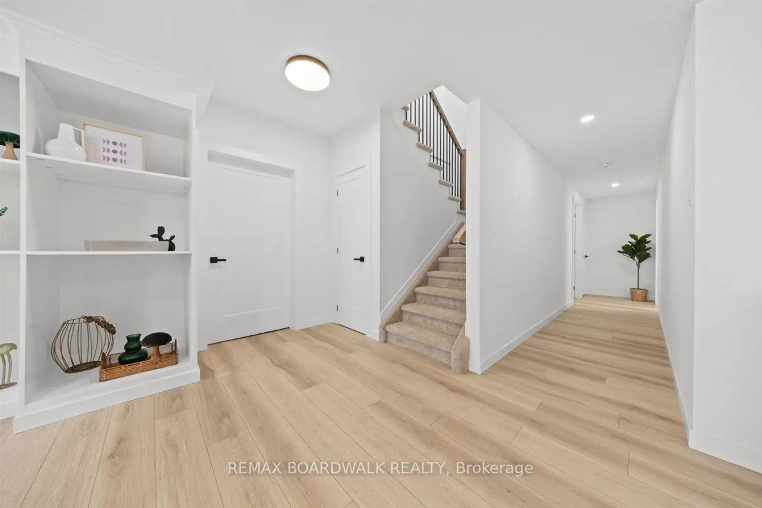 Additional image 8 of 1146 Rideau River Road