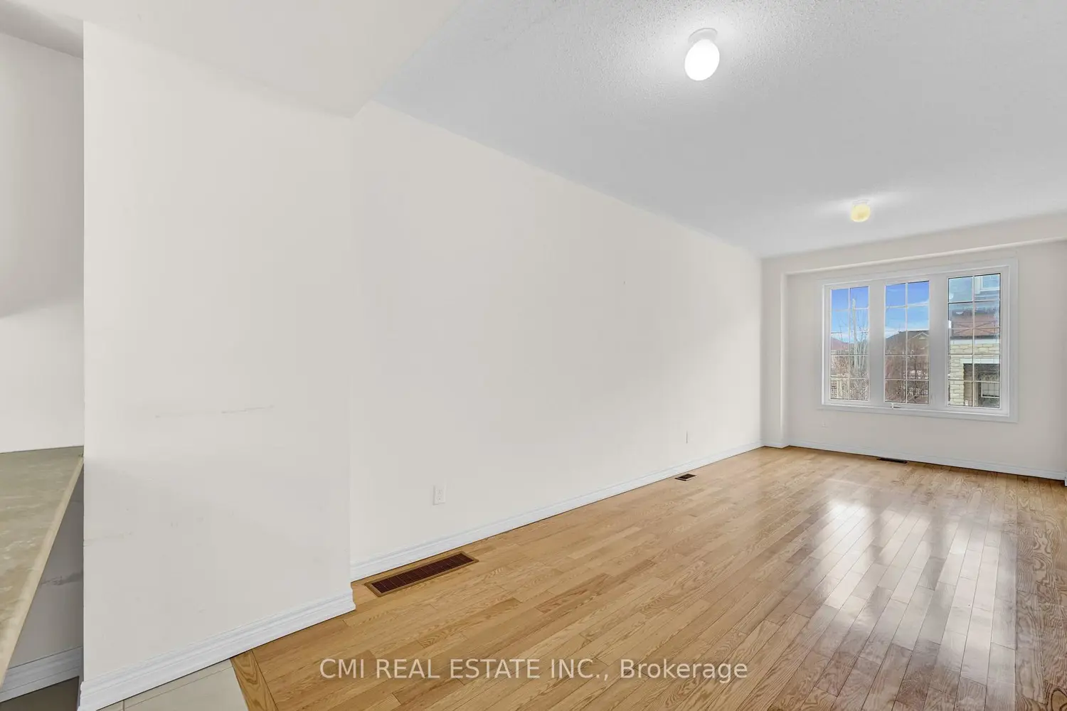 Additional image 5 of 39 Sea Drifter Crescent