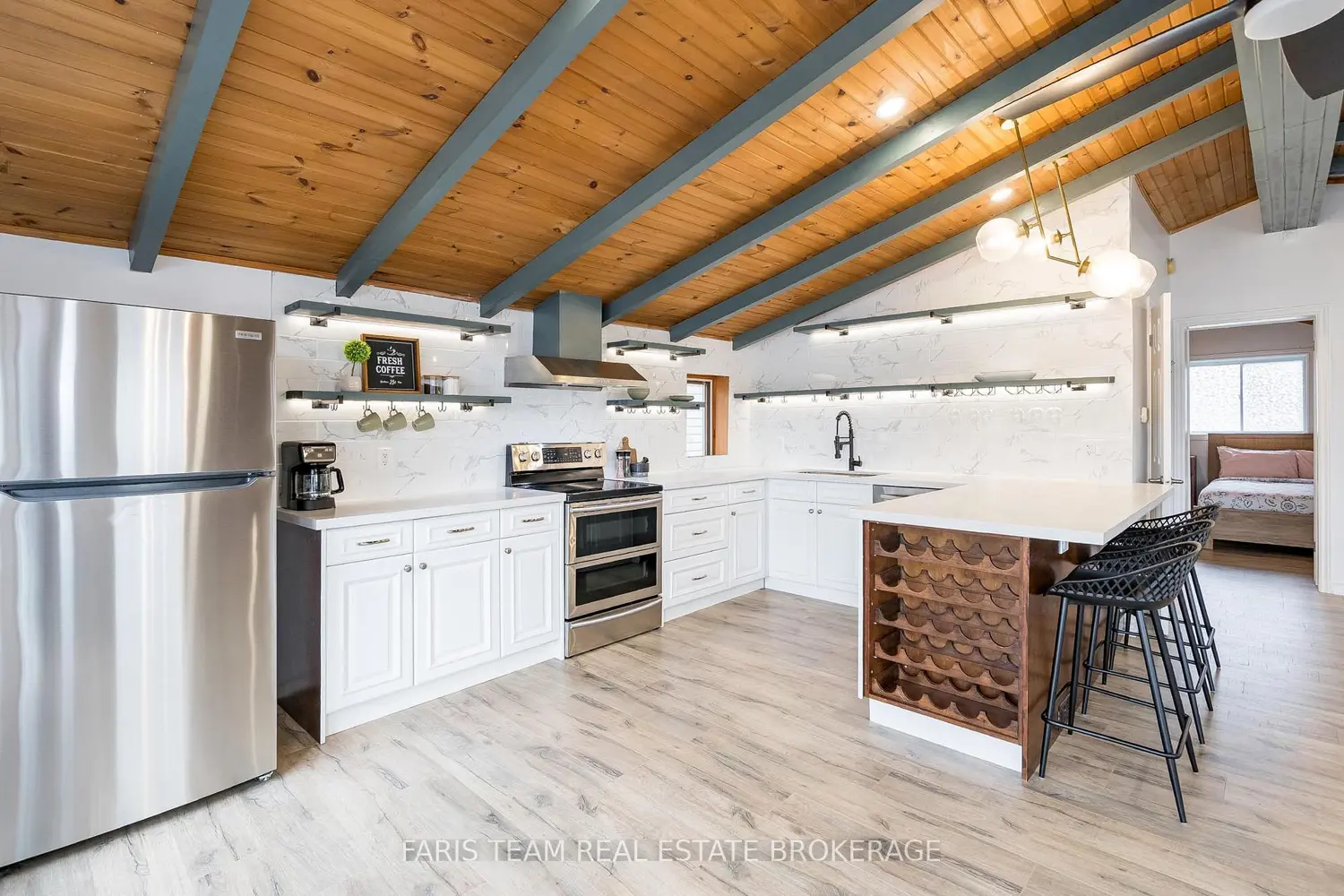 122 Mitchells Beach Road photo 3