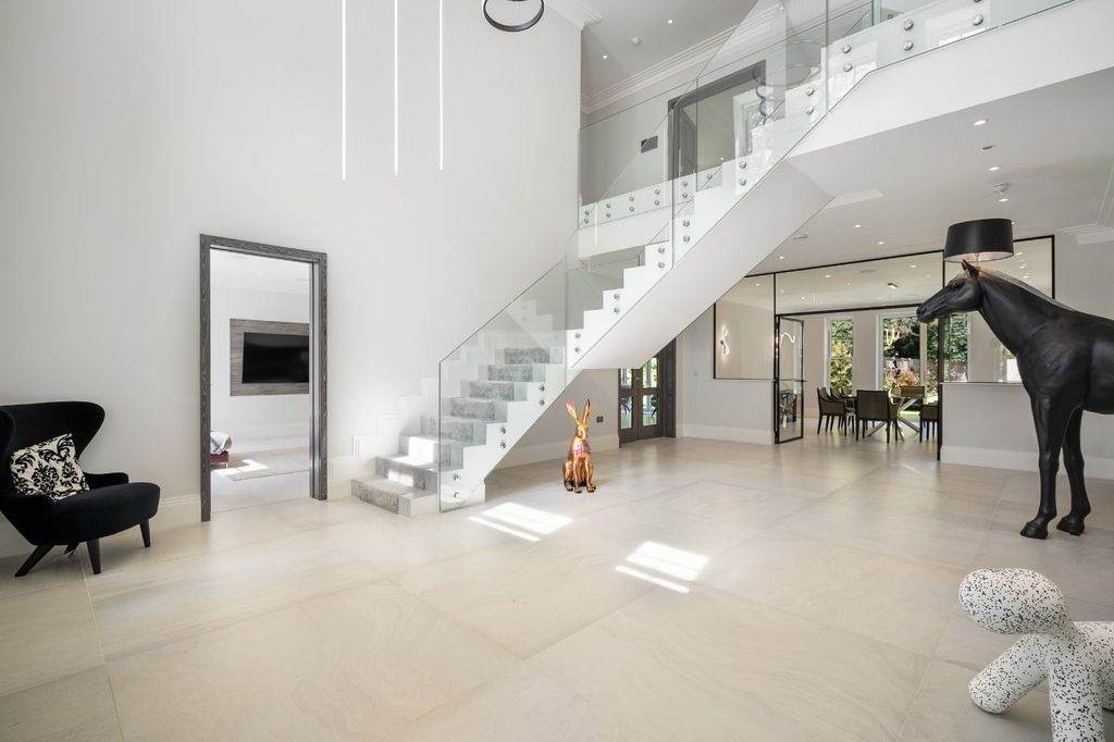 Additional image 2 of 6 bed detached house for saleHorsegate Ride, Ascot, Berkshire SL5