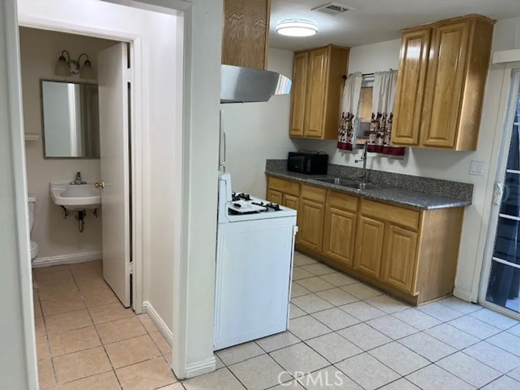 Additional image 5 of 4594 Bandera St Unit C, Montclair, CA 91763