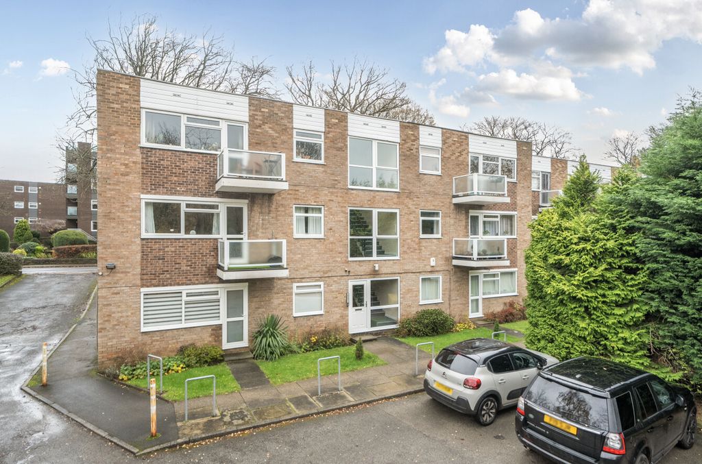 Additional image 11 of 2 bed flat for saleGarden View Court, Roundhay, Leeds LS8