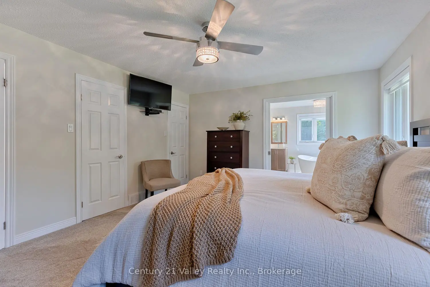 Additional image 10 of 5421 Carp Road