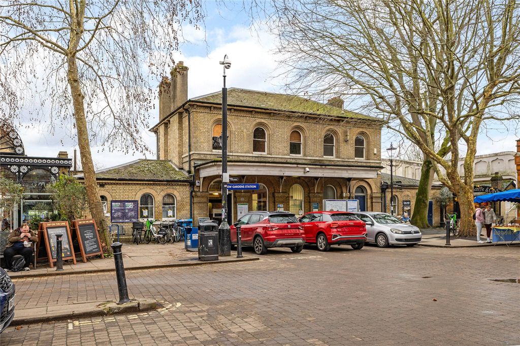 Additional image 11 of 1 bed flat for saleLayton Place, Kew, Richmond TW9
