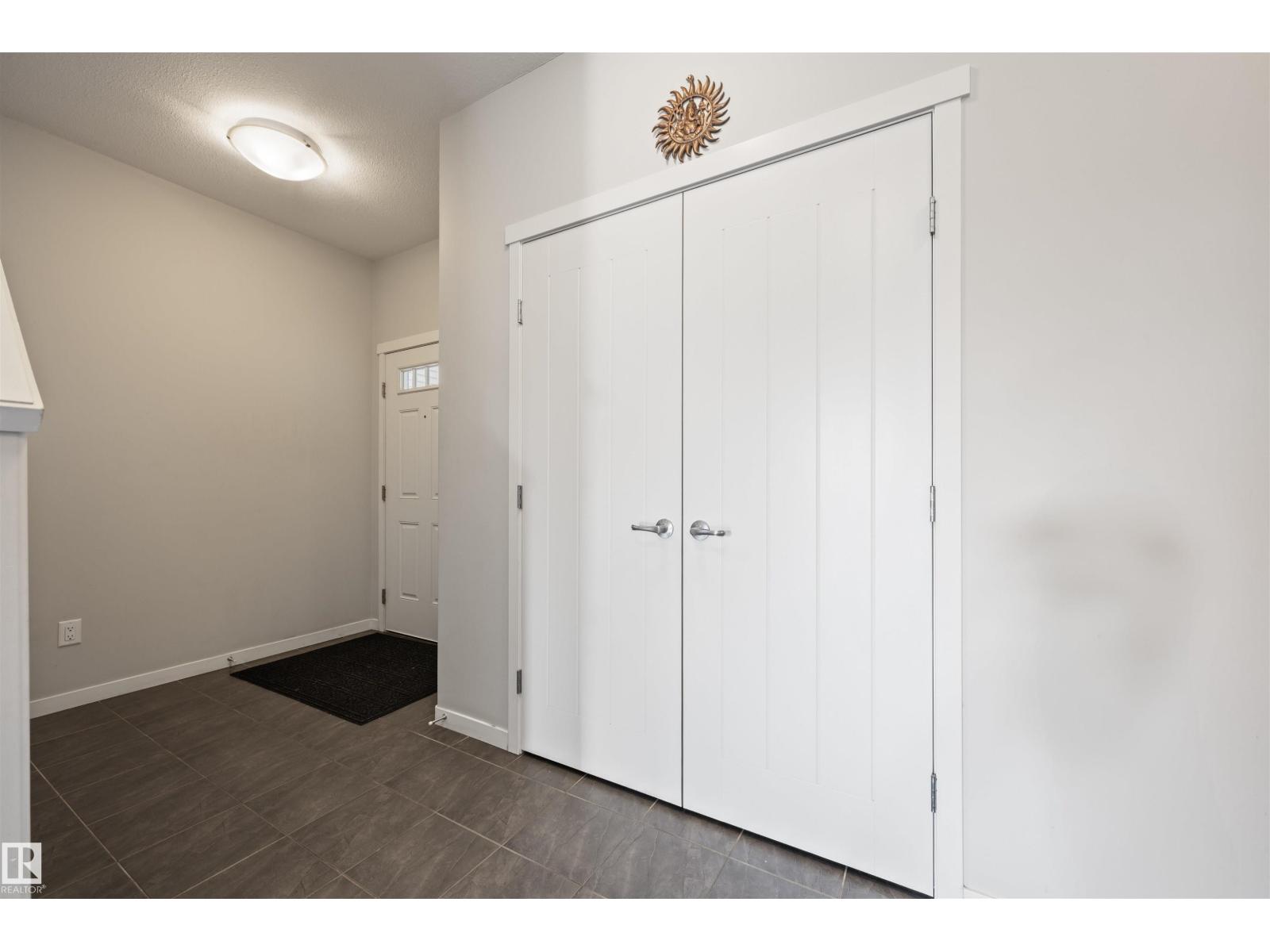 Additional image 5 of 9864 222 Street NW, Edmonton, AB, T5T7J1