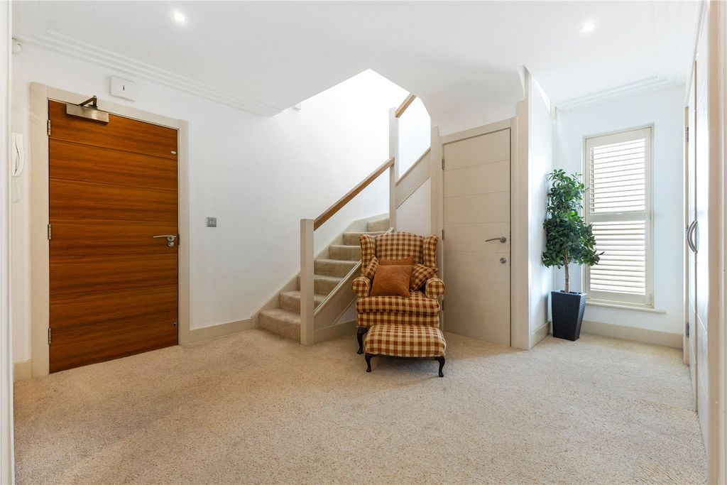 Additional image 9 of 3 bed flat for saleWesthaven, 1 Western Road, Canford Cliffs, Poole BH13