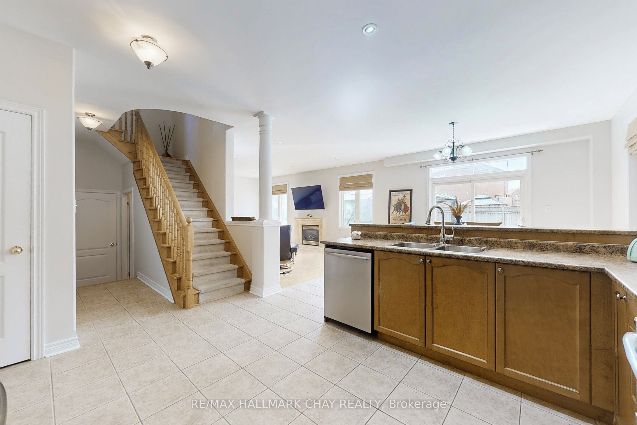 Additional image 6 of 76 Cobblestone Court, Brampton, ON, L6R 2S4