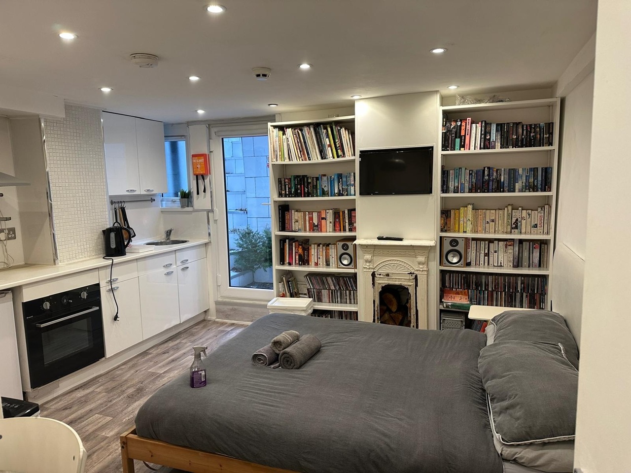 Studio Flat, Cross Green Lane, LS9, N1 7GU