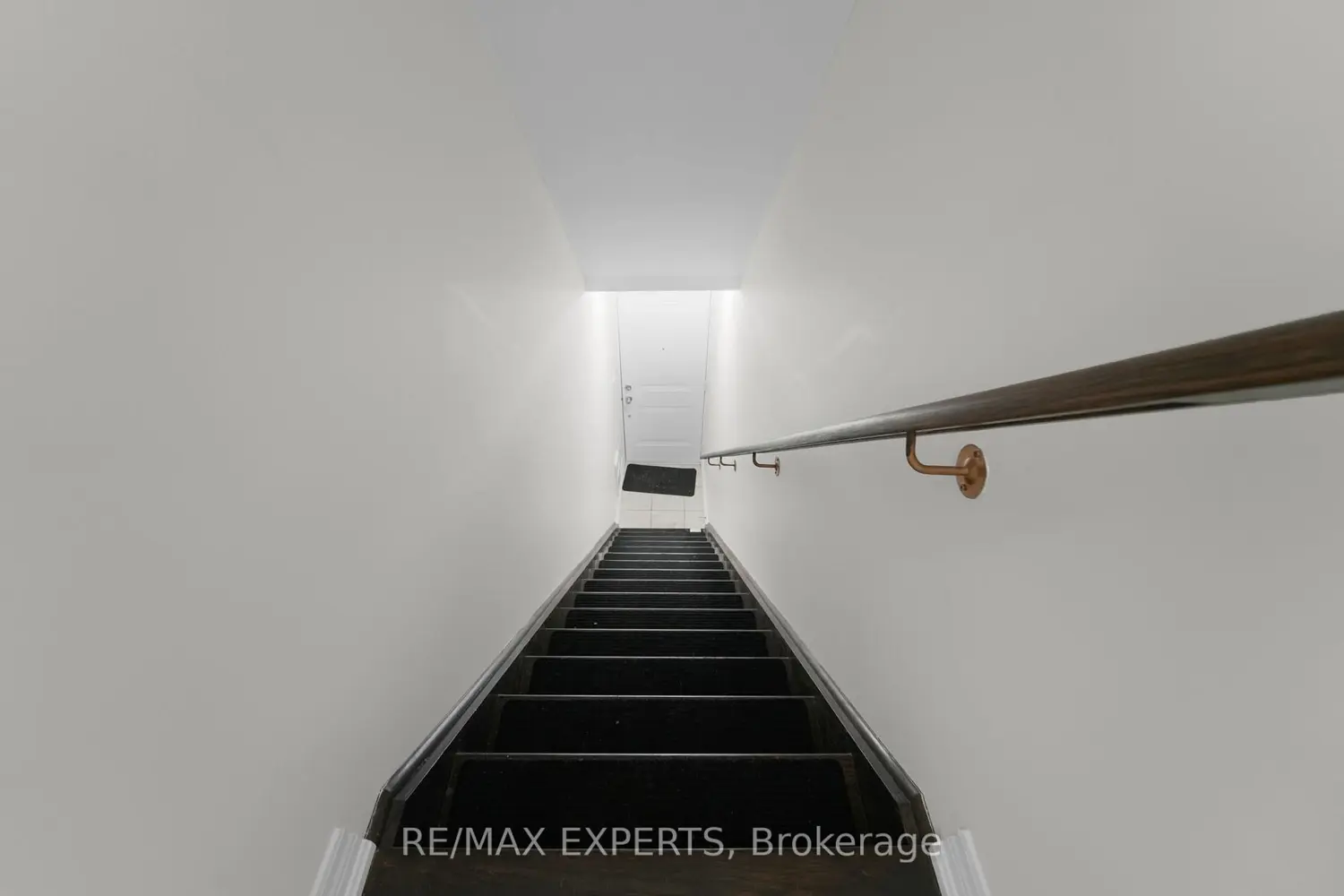 Additional image 4 of 105 Kayla Crescent 10