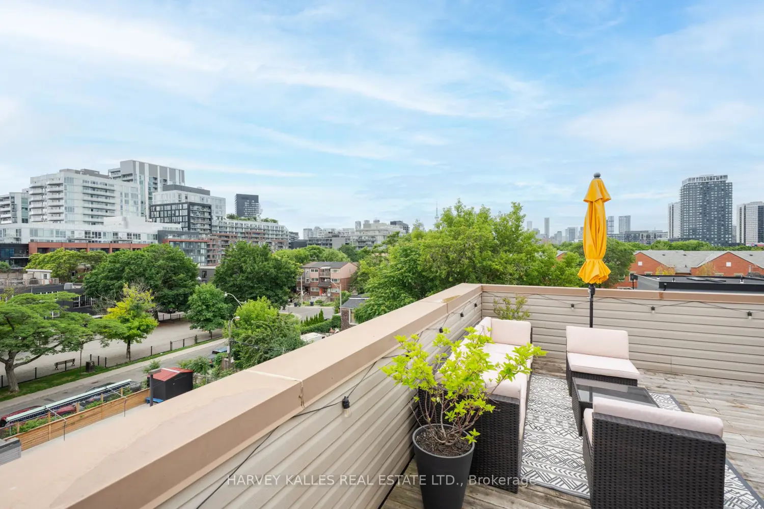 Additional image 11 of 140 Broadview Avenue 45