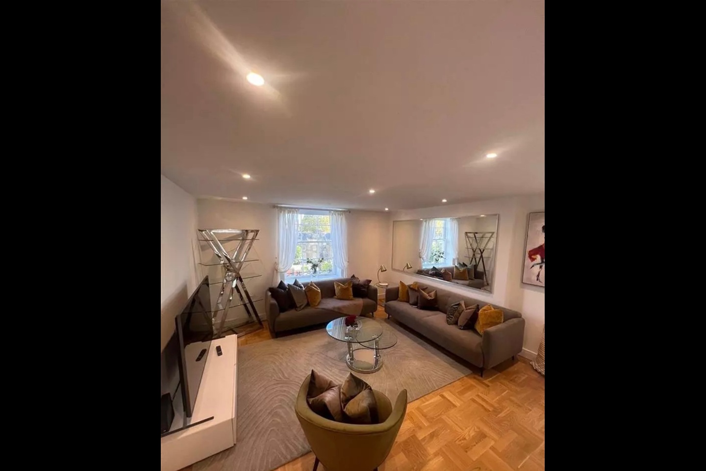 2 Bed Flat, Lisgar Terrace, W14, N1 7GU