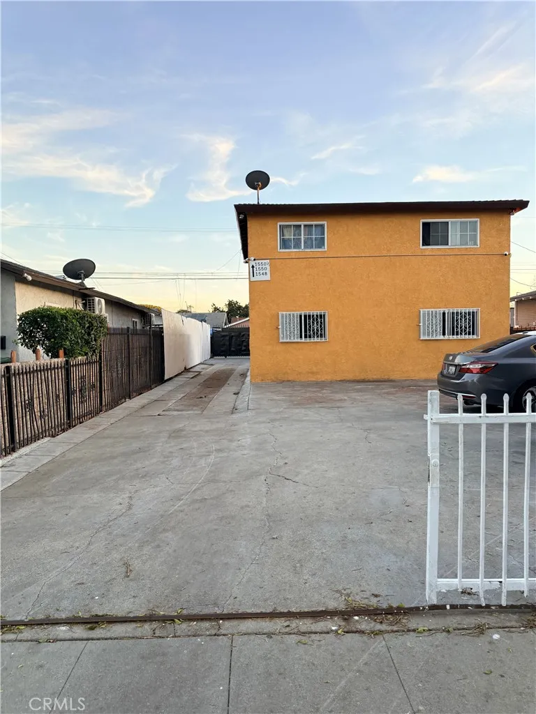 Additional image 13 of 1550 W 59th Place Unit 2, Los Angeles, CA 90047