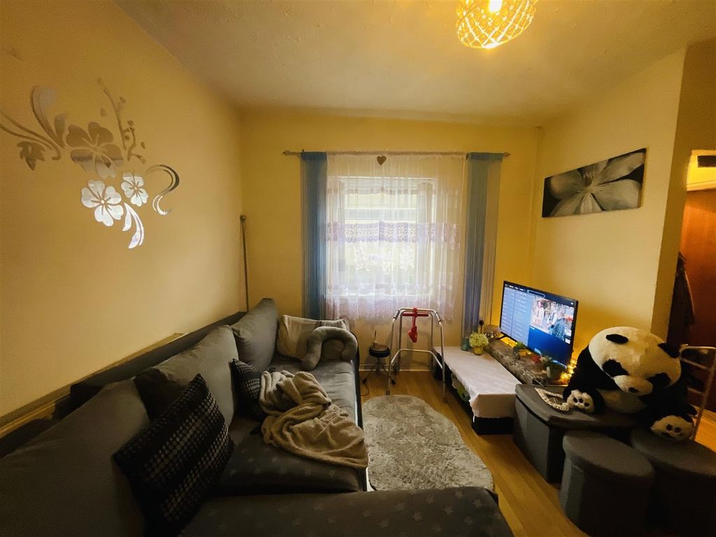 Additional image 8 of 3 bed flat for saleGilbert Road, Llanelli SA15