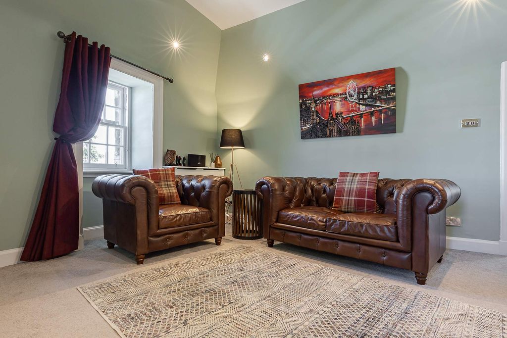 Additional image 4 of 2 bed flat for saleSecond Floor Flat, West Port House, Preston Road, Linlithgow EH49