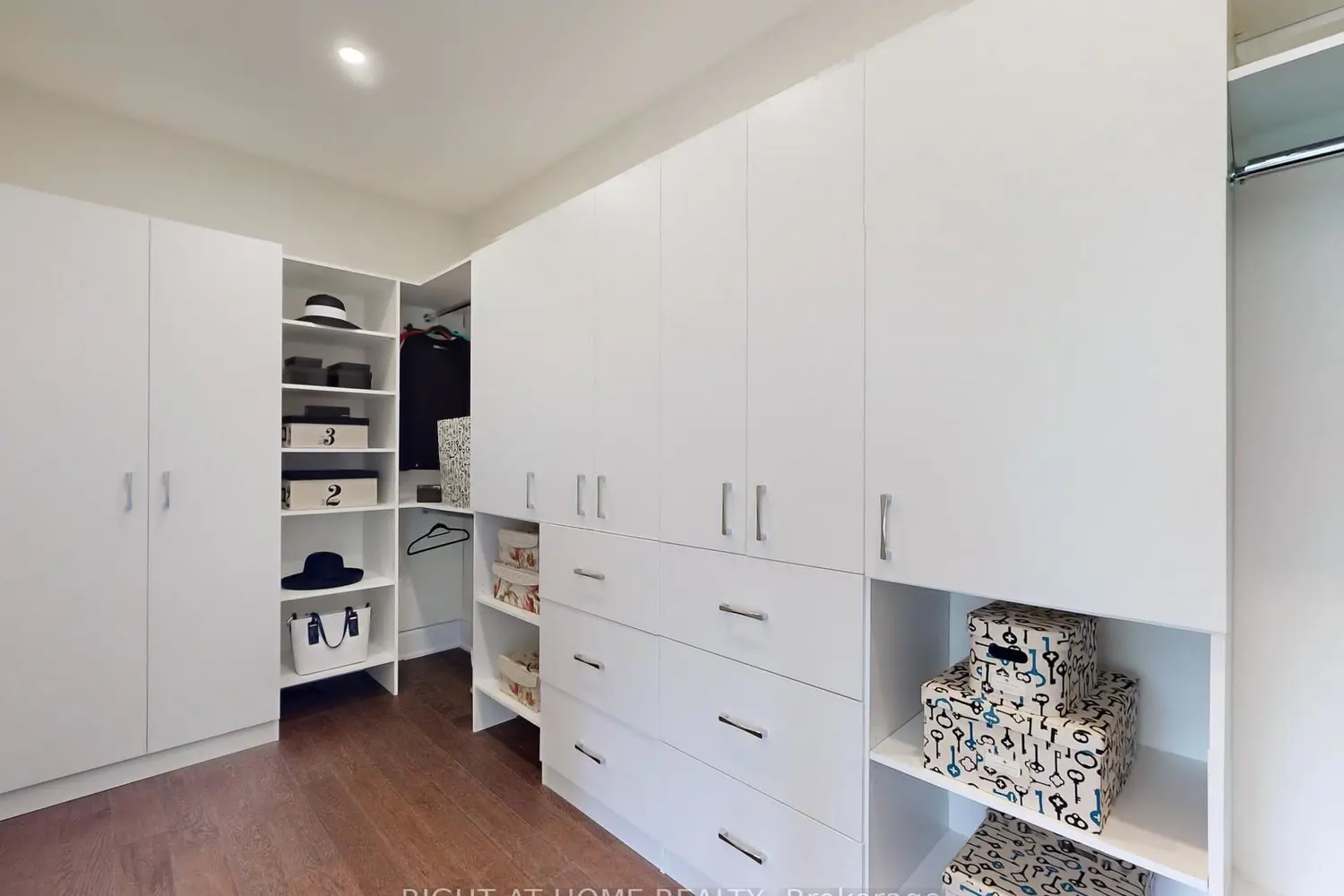 Additional image 7 of 216 Sunset Vista Court