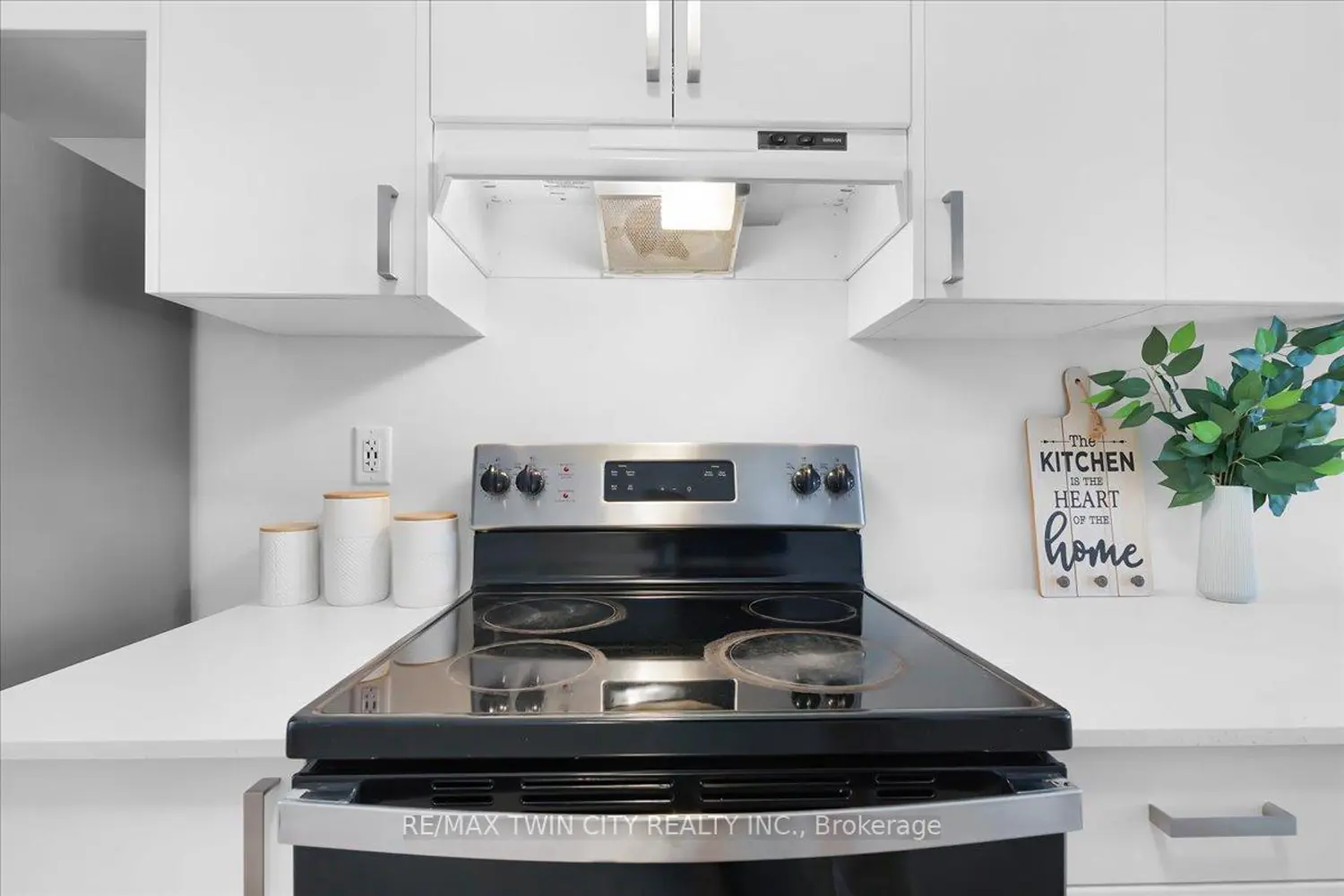 Additional image 2 of 155 Equestrian Way 85