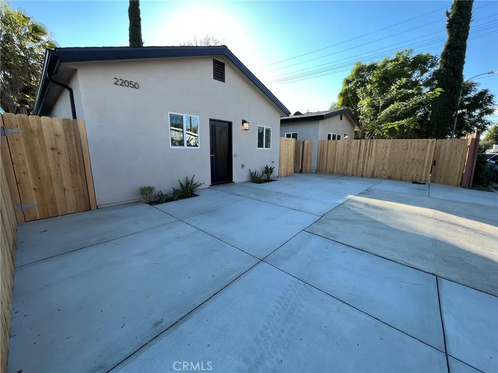 Additional image 18 of 22050 Hart Street, Canoga Park, CA 91303