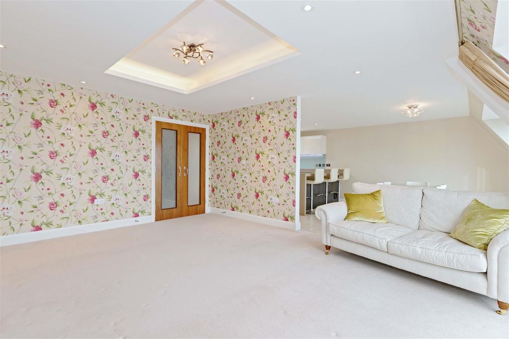 Additional image 8 of 3 bed flat for saleMarine Parade, Worthing BN11