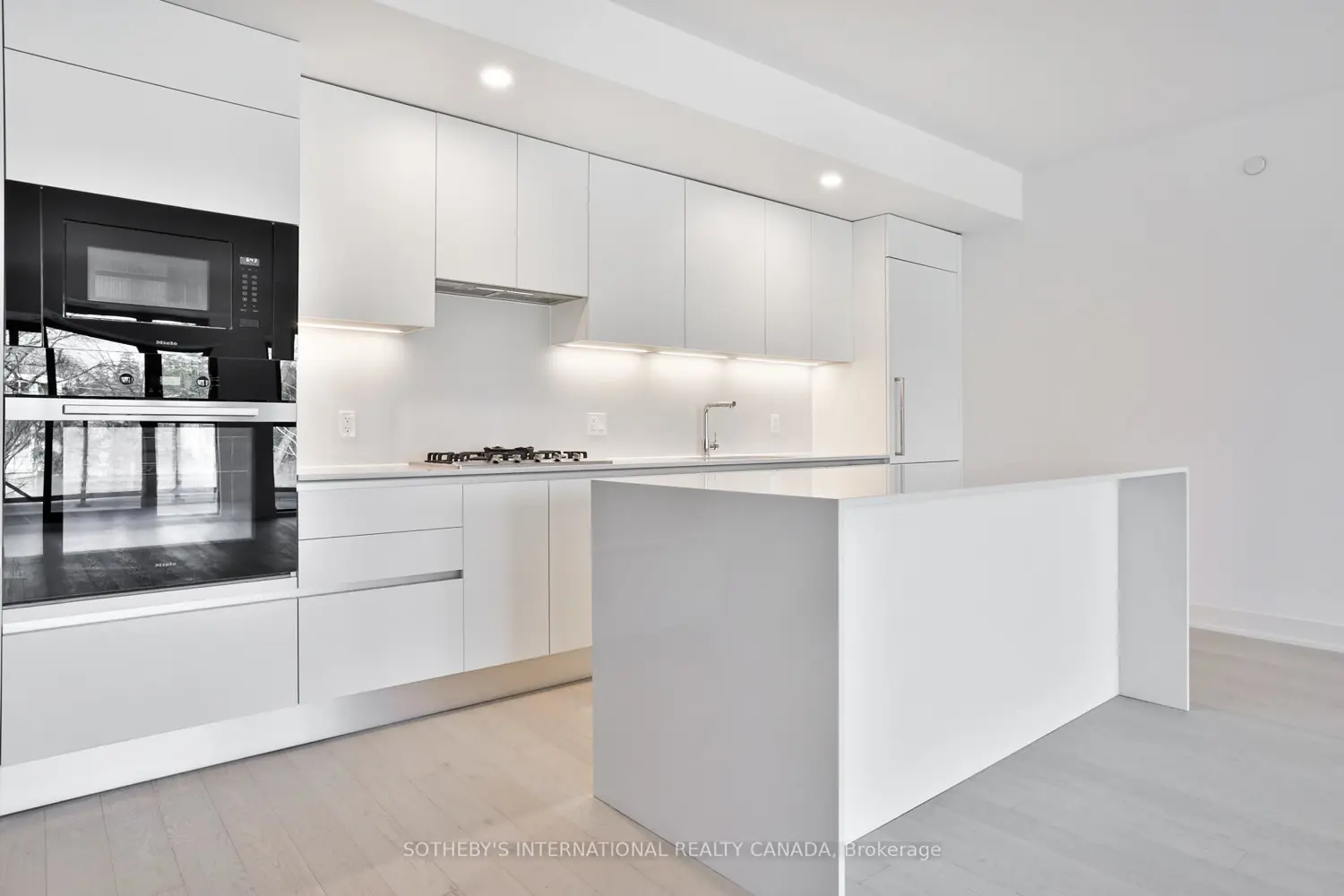 Additional image 6 of 200 Keewatin Avenue 311