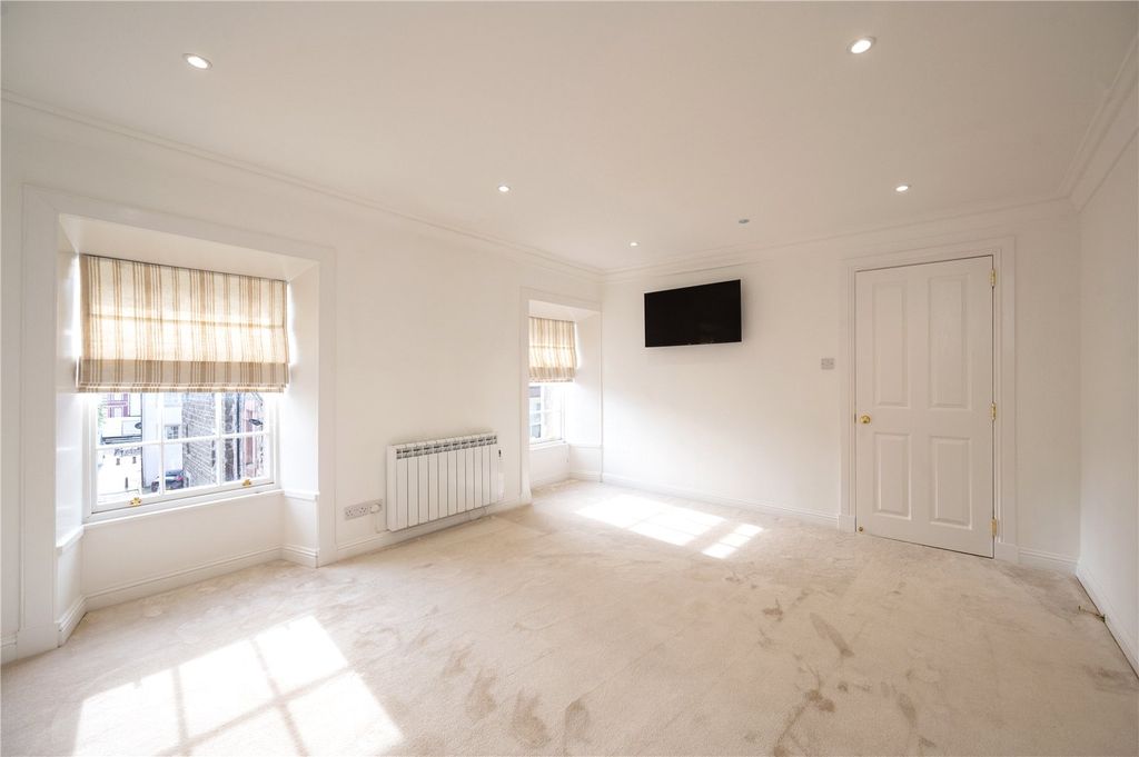 Additional image 7 of 2 bed flat for saleApartment 4, 8 Market Street, Haddington, East Lothian EH41