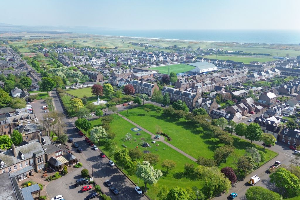 Additional image 19 of 2 bed flat for saleMount Avenue, Montrose DD10