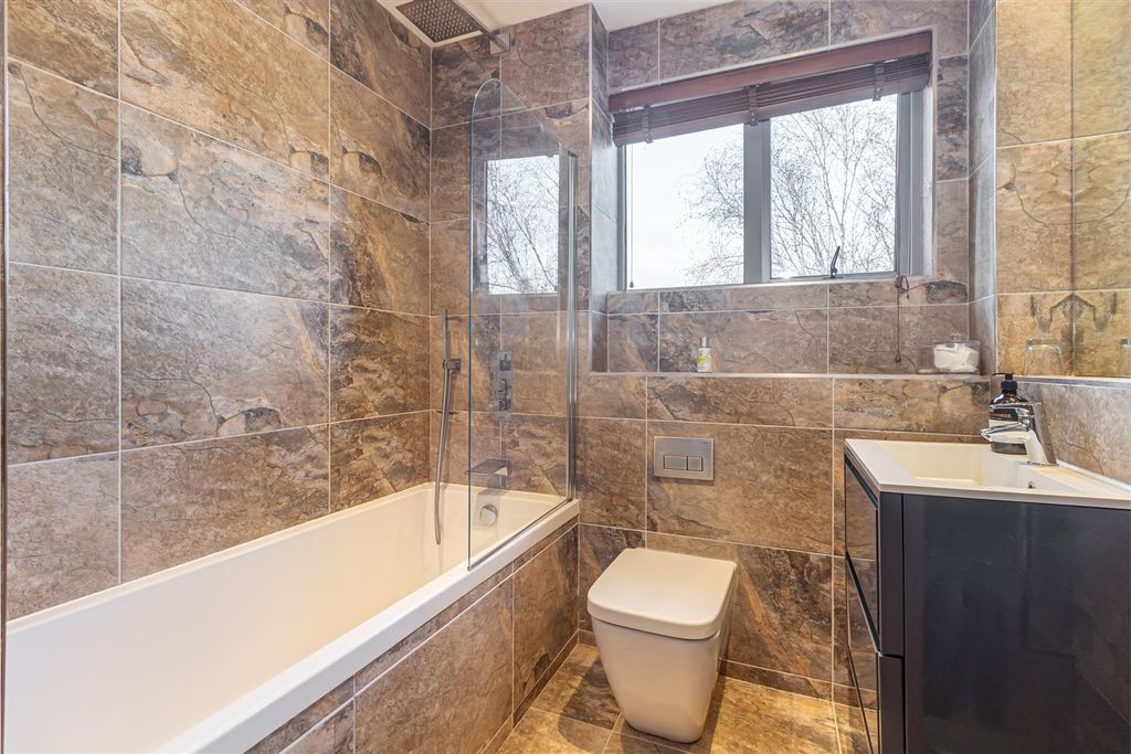 Additional image 20 of 2 bed flat for saleBrunel House, Malvern WR14