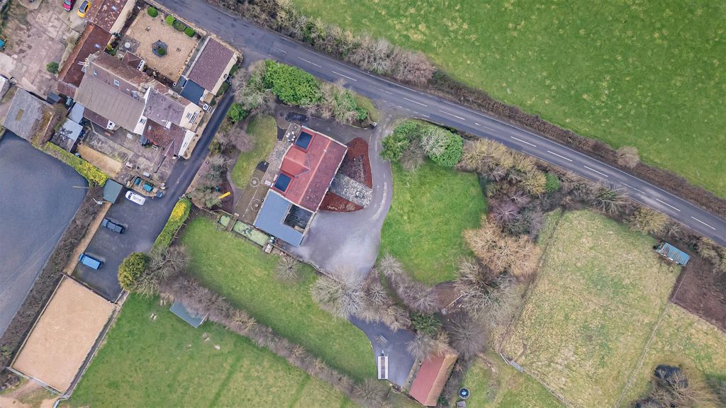 Additional image 13 of 4 bed barn conversion for saleThe Barn, Old Gloucester Road, Winterbourne, Bristol, Gloucestershire BS36