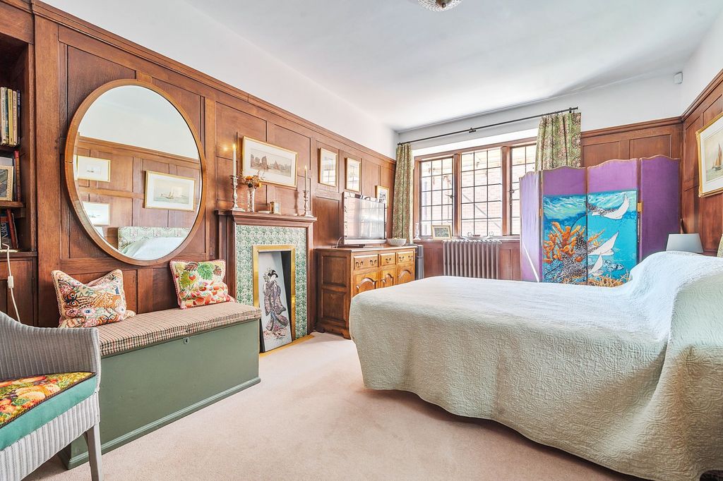 Additional image 15 of 2 bed flat for saleKings Drive, Midhurst GU29