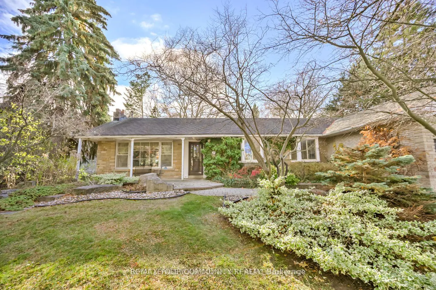 23 Denham Drive photo 4