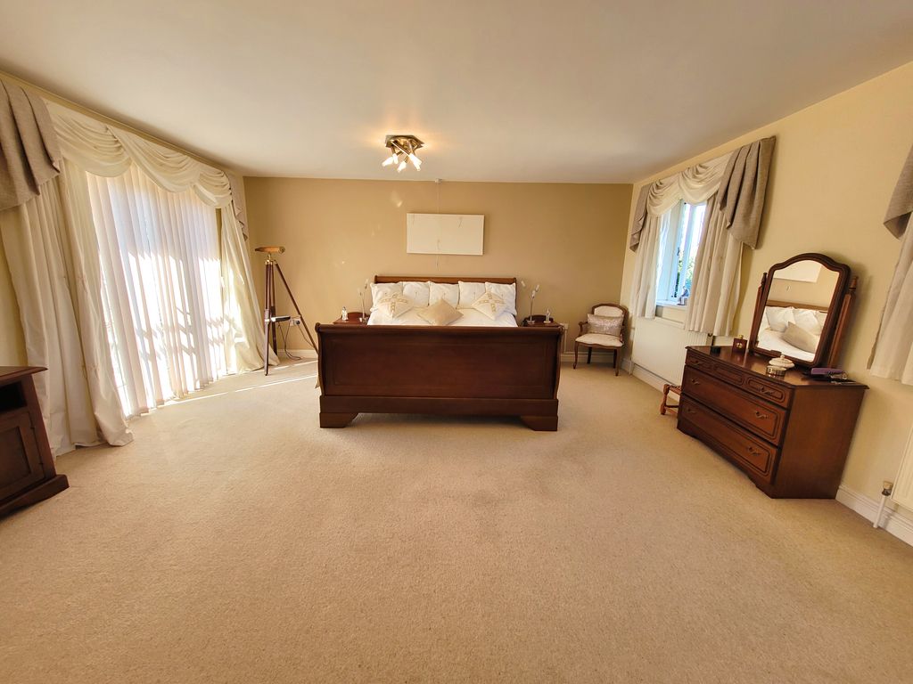 Additional image 26 of 5 bed detached house for saleSanderling Close, Rest Bay, Porthcawl CF36