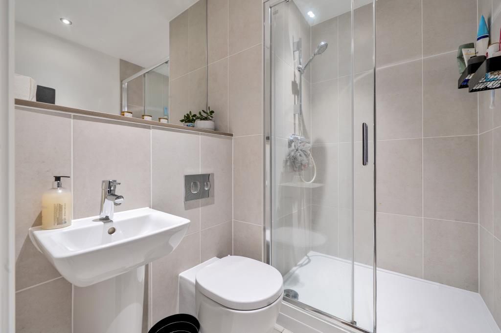 Additional image 17 of 2 bed flat for saleNewbury Racecourse, Berkshire RG14