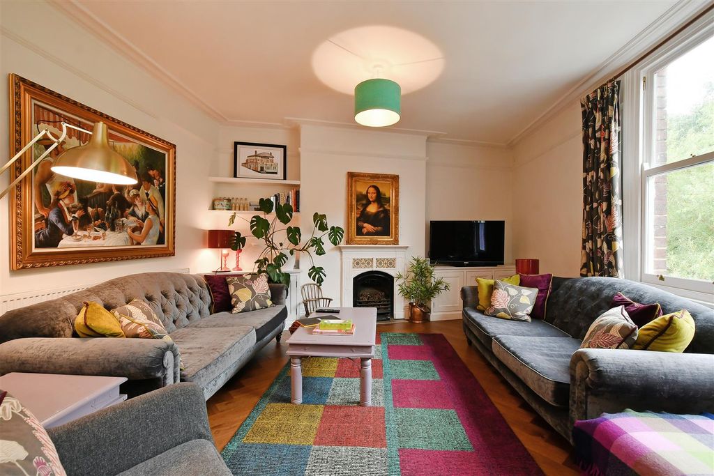 3 bed flat for saleRustlings Road, Endcliffe Park S11 photo 2