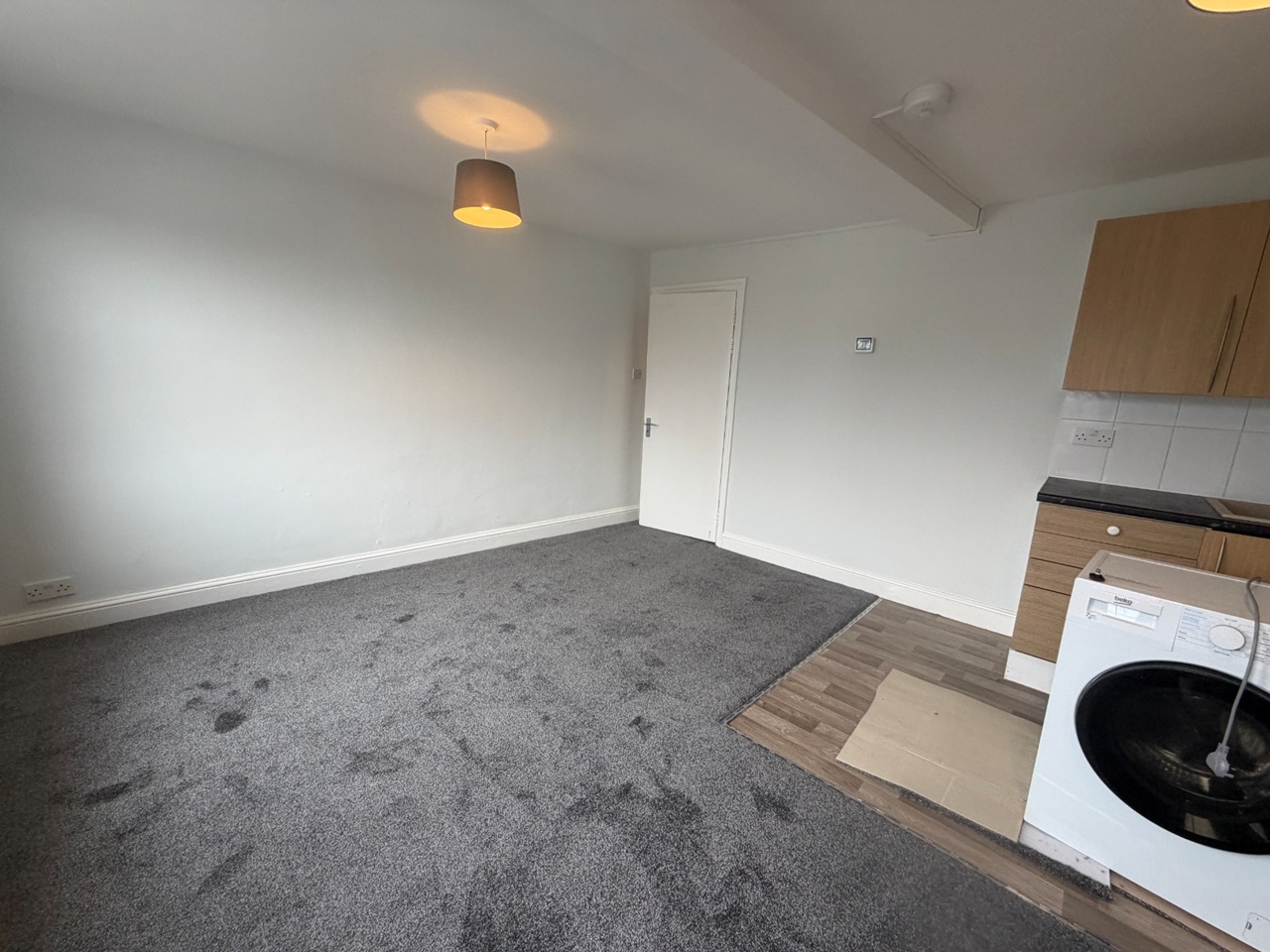 1 Bed Flat, Meeting House Lane, SE15, N1 7GU