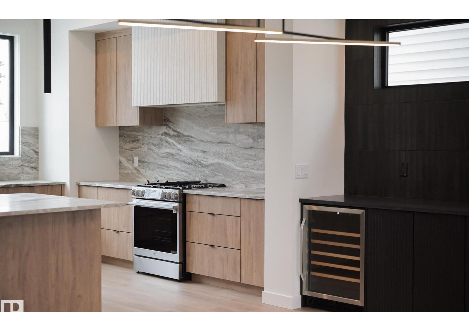 Additional image 7 of 9140 74 Avenue NW, Edmonton, AB, T6E1E1