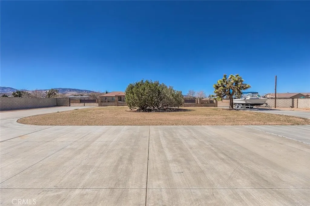 Additional image 65 of 40028 25th St W, Palmdale, CA 93551