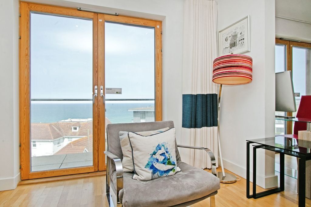 Additional image 22 of 3 bed flat for salePentire Avenue, Pentire, Newquay, Cornwall TR7