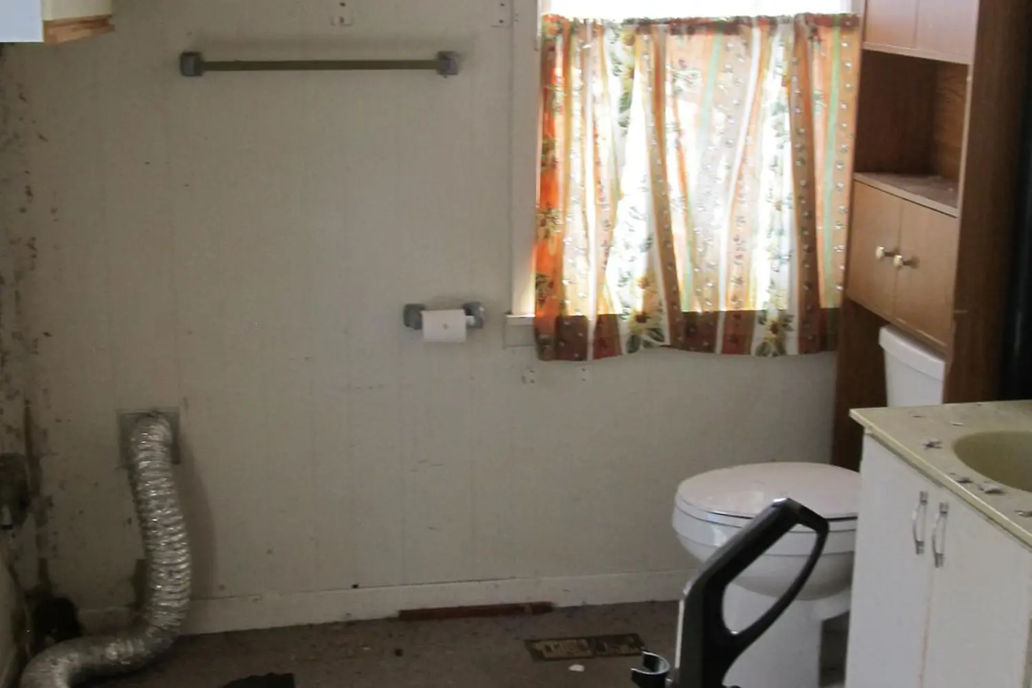 Additional image 8 of 15554 Saving Street