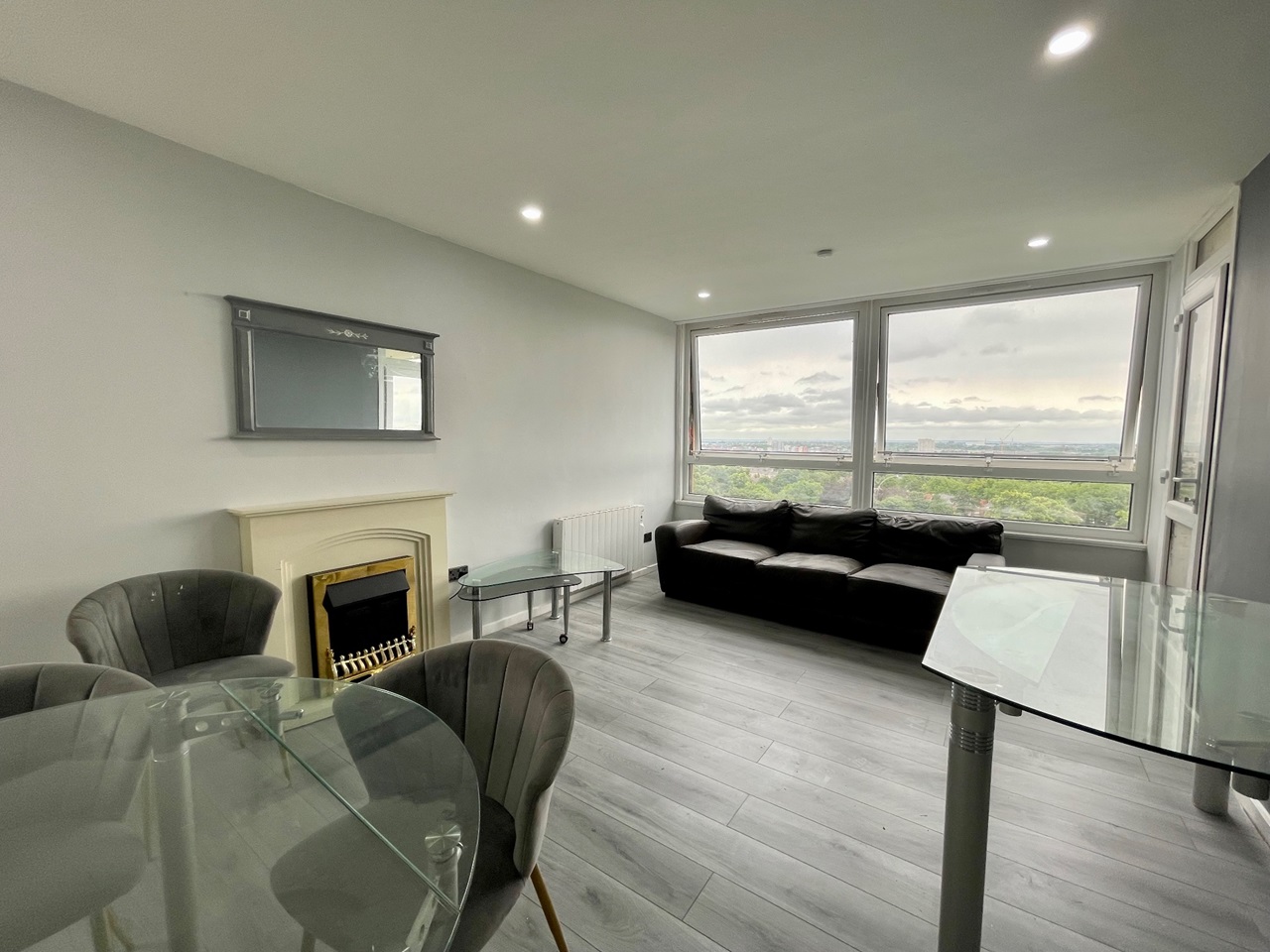 3 Bed Flat, Warwick Crest, B15, N1 7GU