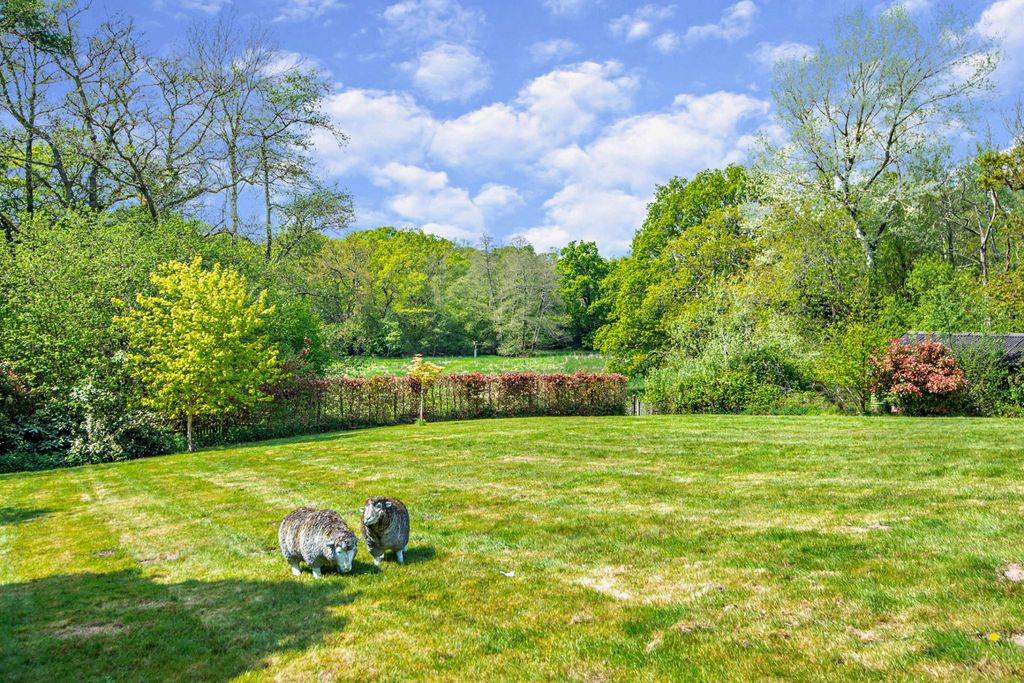 Additional image 18 of 6 bed detached house for saleHorris Hill, Newtown Road, Newbury, Berkshire RG20