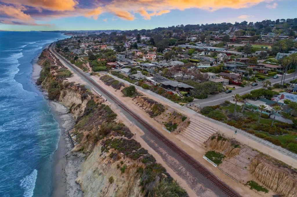 Additional image 32 of 152 7th Street, Del Mar, CA 92014