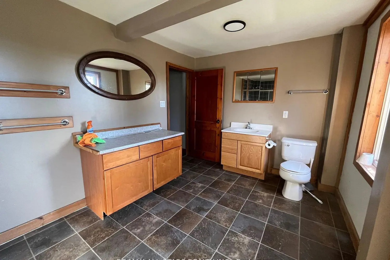 Additional image 9 of 211 Burnt River Road