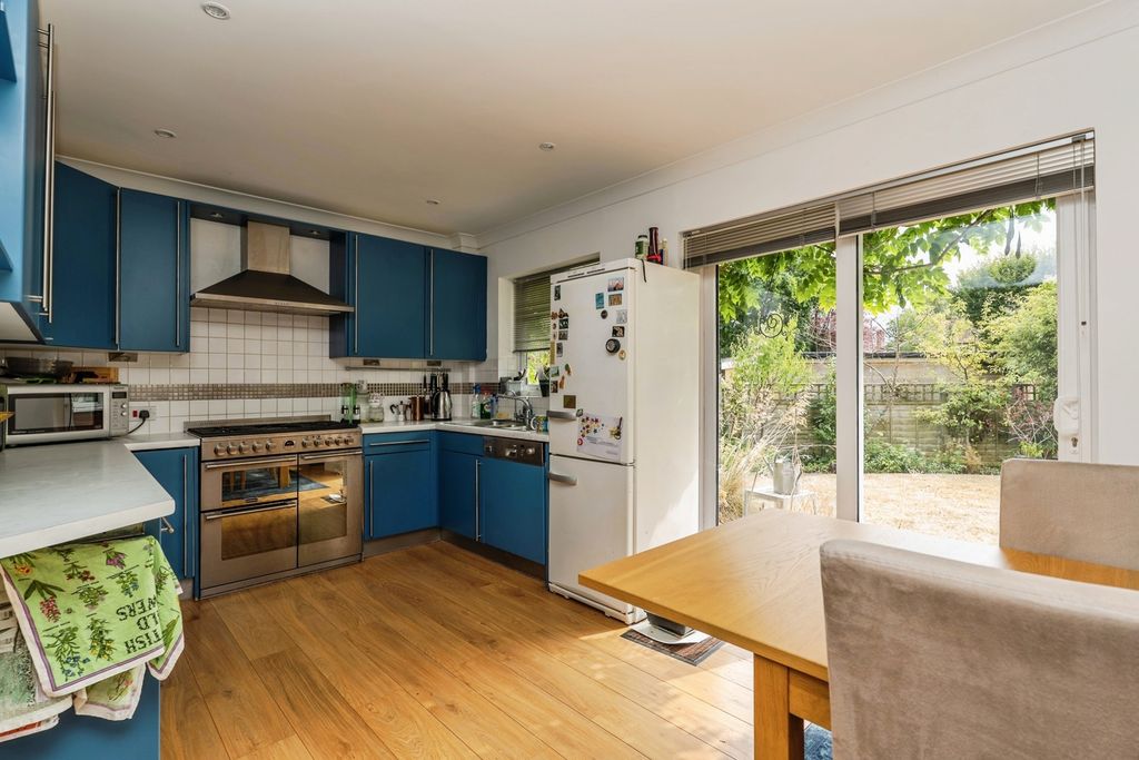 Additional image 7 of 5 bed detached house for saleCrofton Close, Southampton, Hampshire SO17