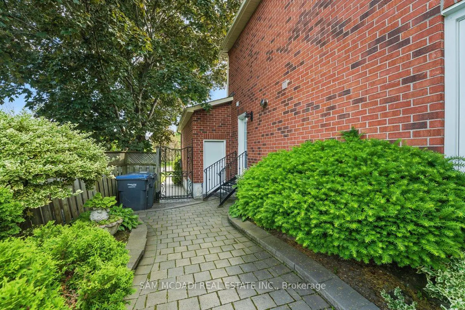 Additional image 16 of 215 Anastasia Terrace