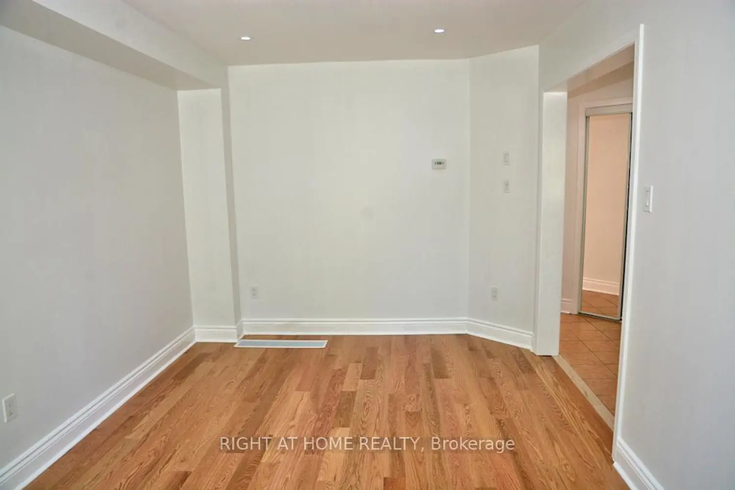 Additional image 4 of 242 Flagstone Way