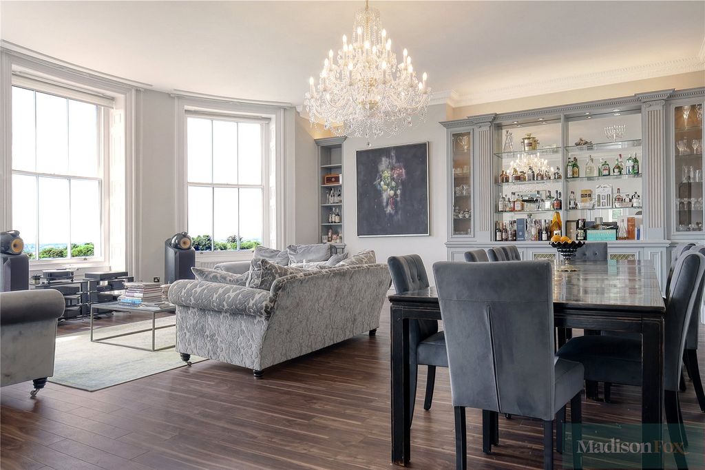 Additional image 7 of 4 bed flat for saleClaybury Hall, Regents Drive, Woodford Green IG8
