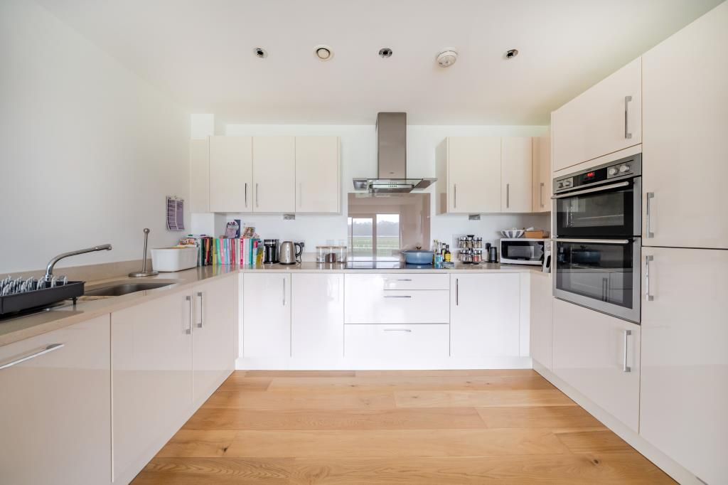 Additional image 7 of 2 bed flat for saleNewbury Racecourse, Berkshire RG14