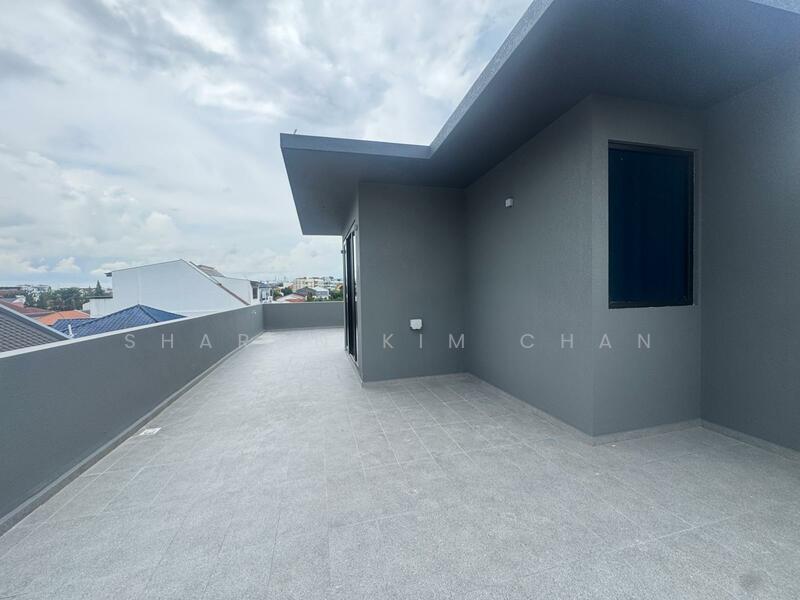 Kovan road/ Yio Chu Kang road